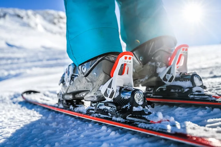 Best Ski Boot Heater: Reviews, Buying Guide, and FAQs 2022