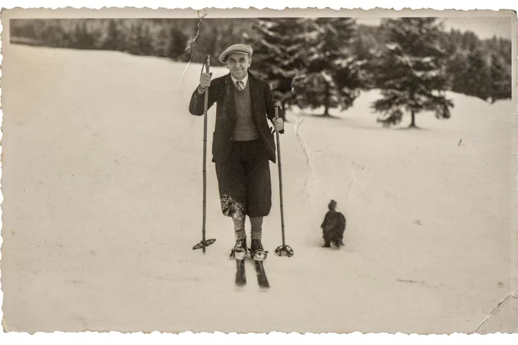 History of Skiing - Family Skiing